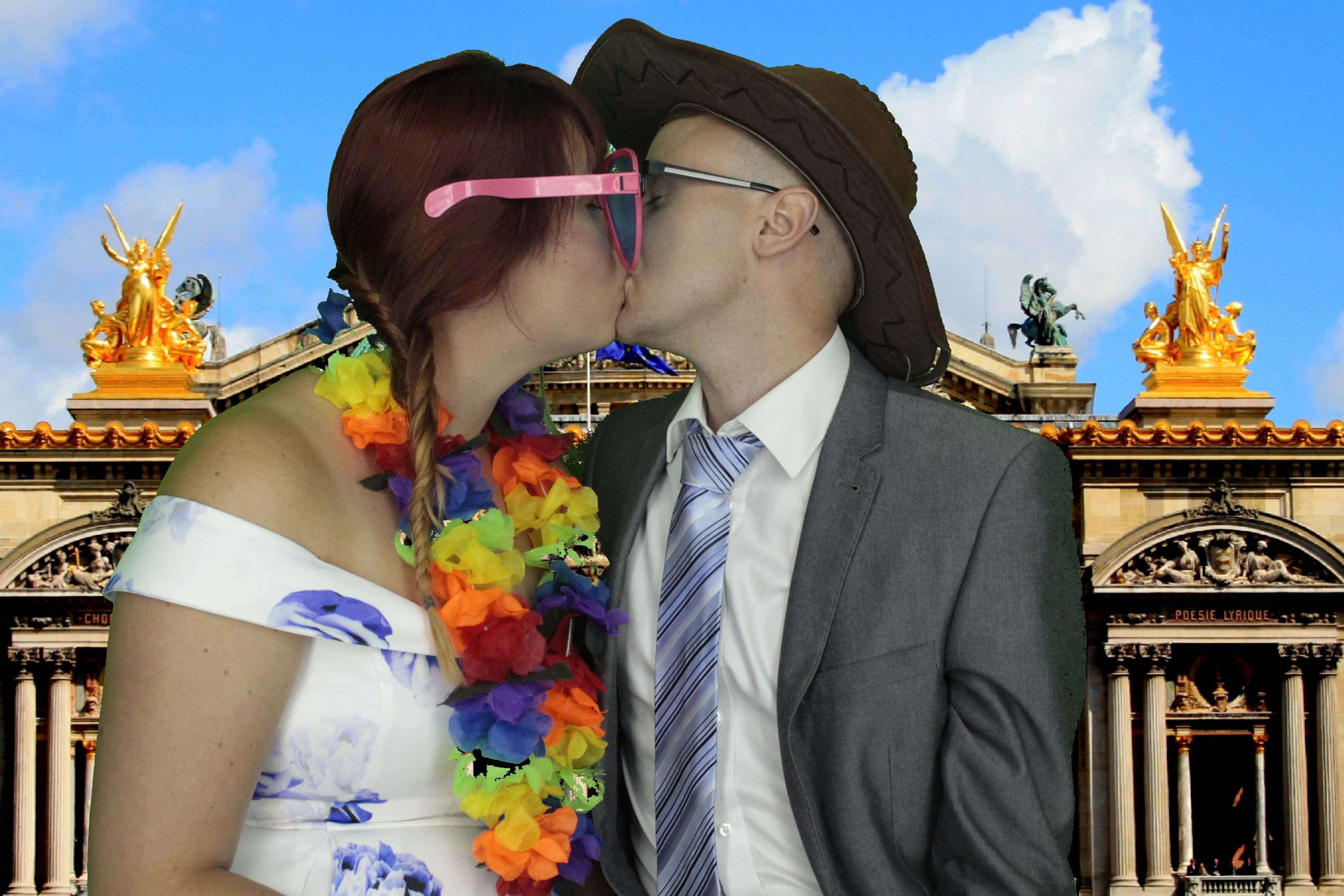 Nikki & Simon | View more photos from the event at gallery.myphotoboothexperience.co.uk/u/MyPhotoBoothExperienceLtd/Nikki-Simon